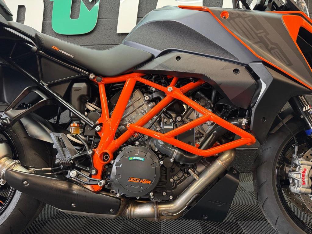 KTM 1290 SUPER DUKE GT