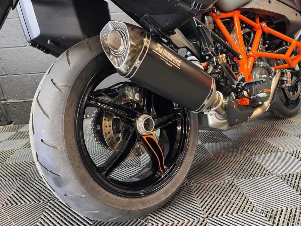 KTM 1290 SUPER DUKE GT