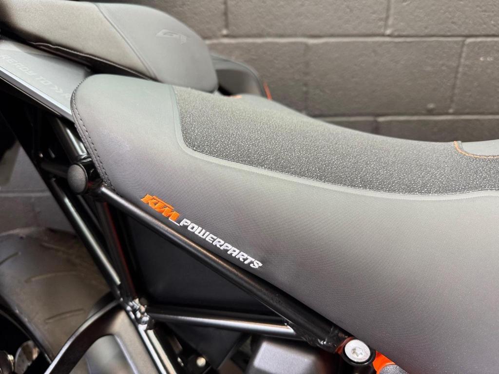 KTM 1290 SUPER DUKE GT