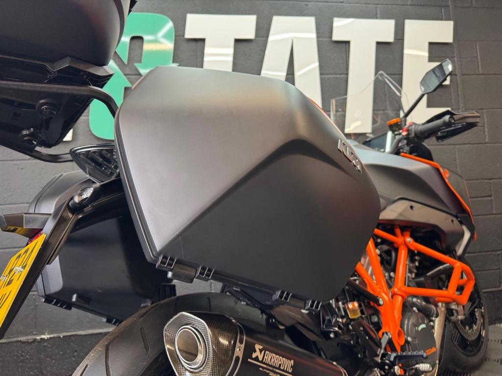 KTM 1290 SUPER DUKE GT