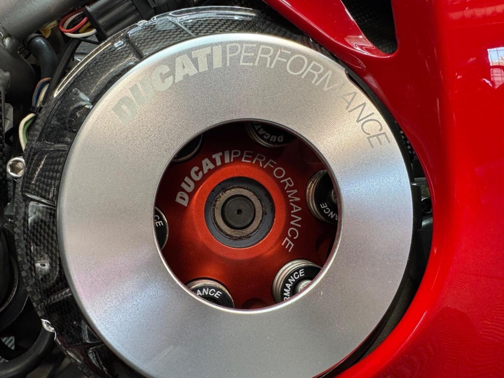 DUCATI 999