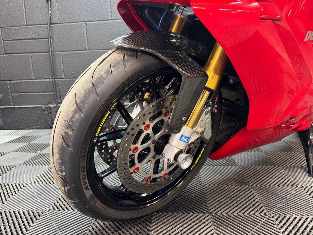 DUCATI 999