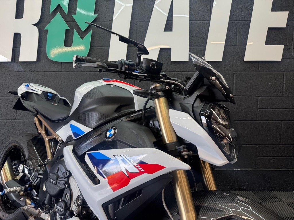 BMW S1000R