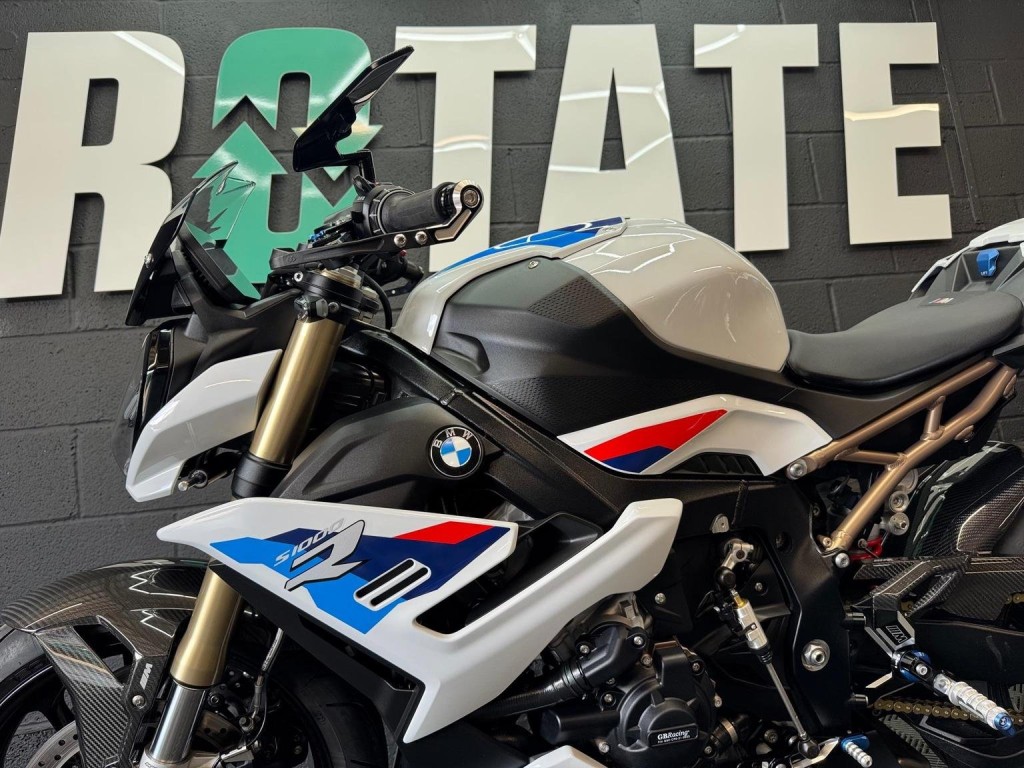 BMW S1000R