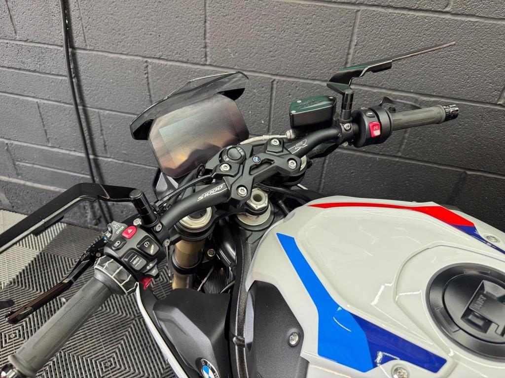 BMW S1000R