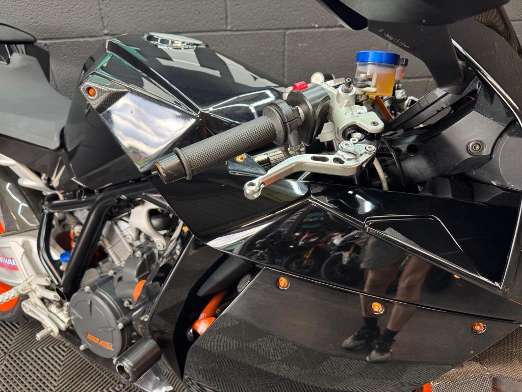 KTM RC8
