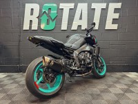 YAMAHA MT-10