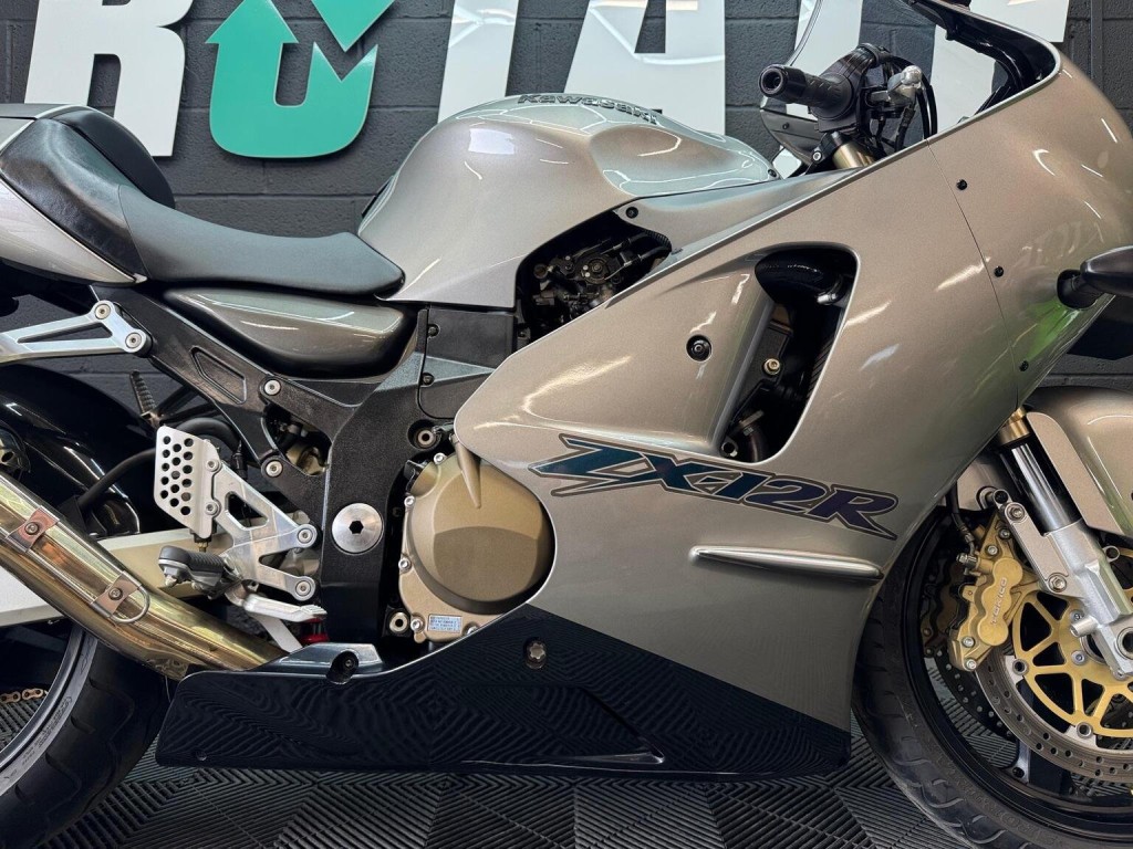 KAWASAKI ZX-12R