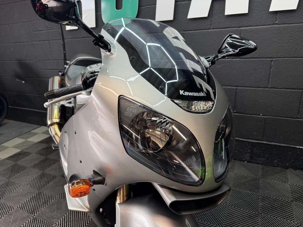 KAWASAKI ZX-12R