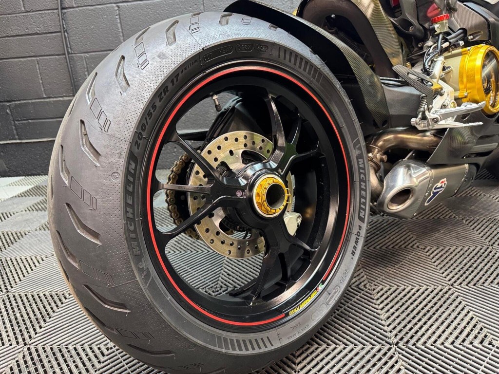 DUCATI 1199 Panigale