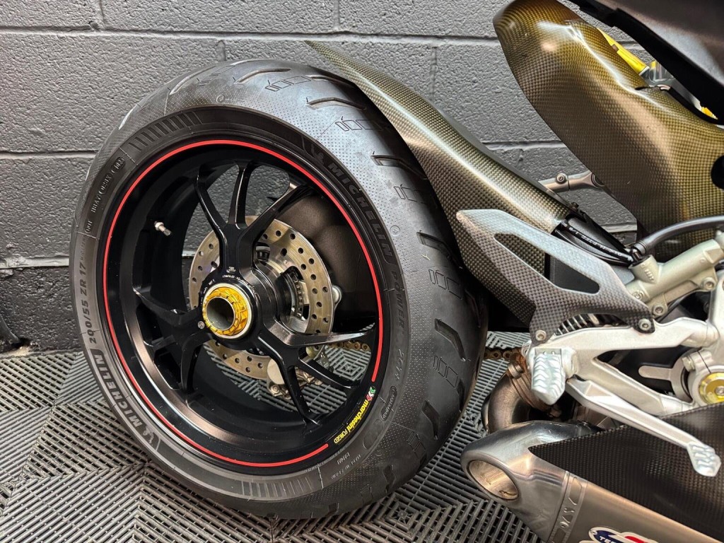 DUCATI 1199 Panigale