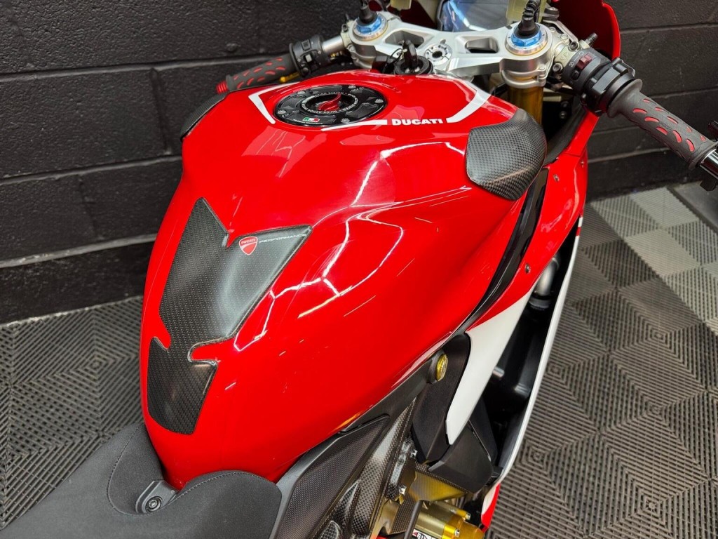 DUCATI 1199 Panigale