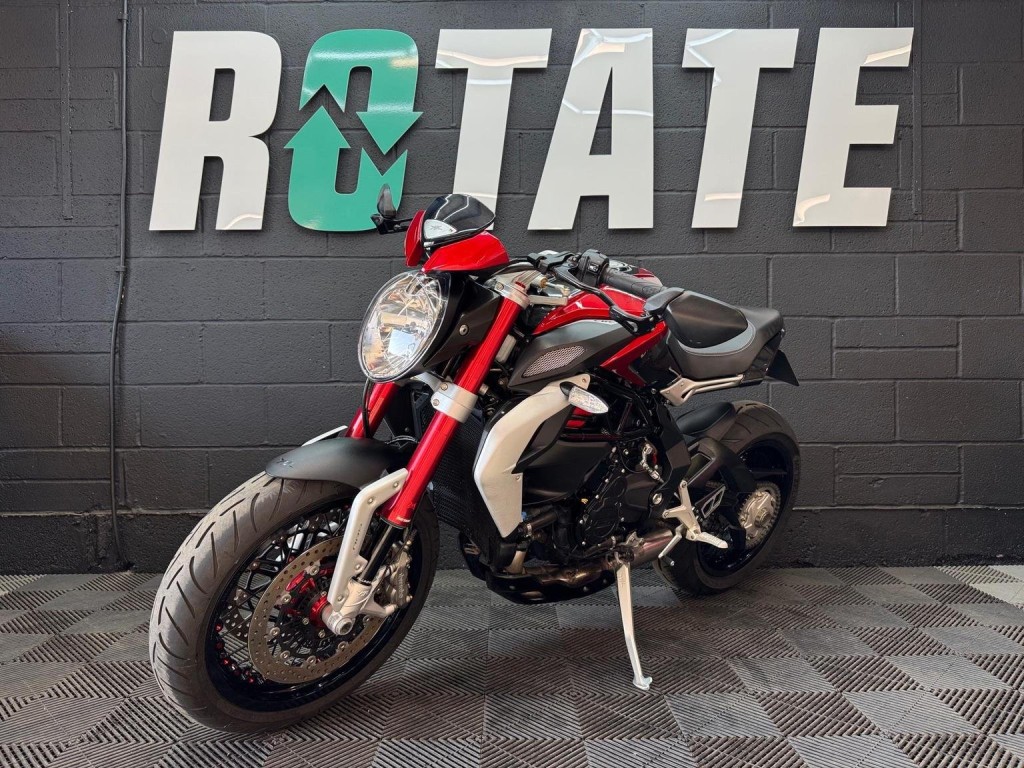MV AGUSTA BRUTALE 800