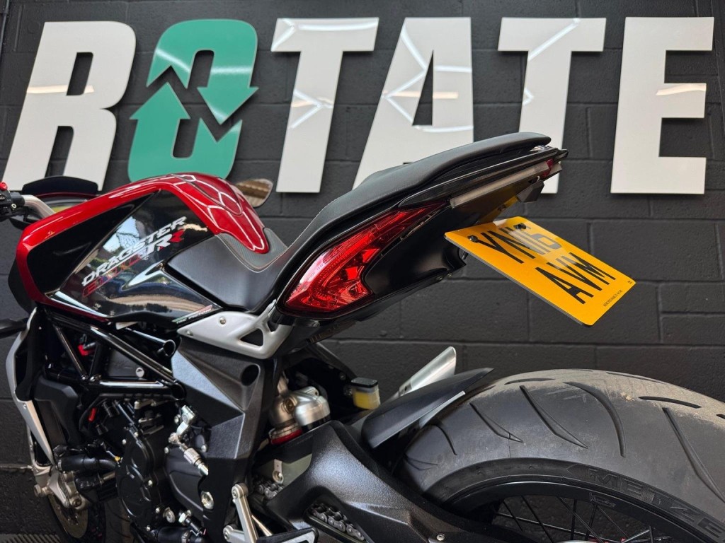 MV AGUSTA BRUTALE 800