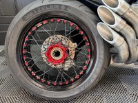 MV AGUSTA BRUTALE 800