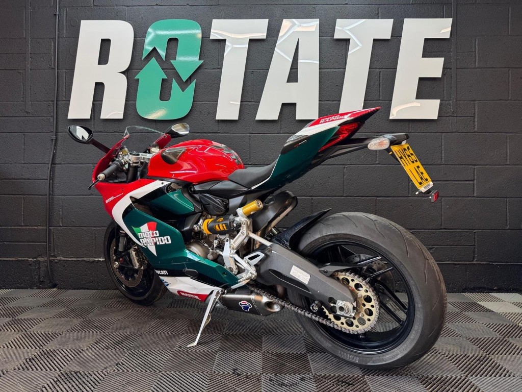 DUCATI 899 Panigale