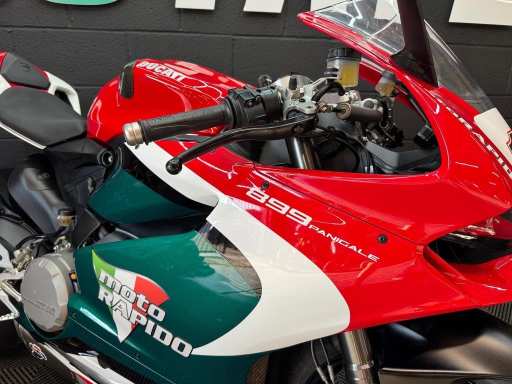 DUCATI 899 Panigale