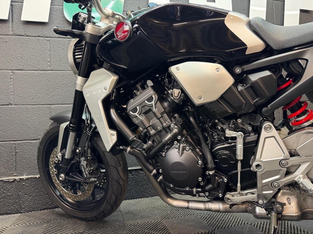 HONDA CB1000R