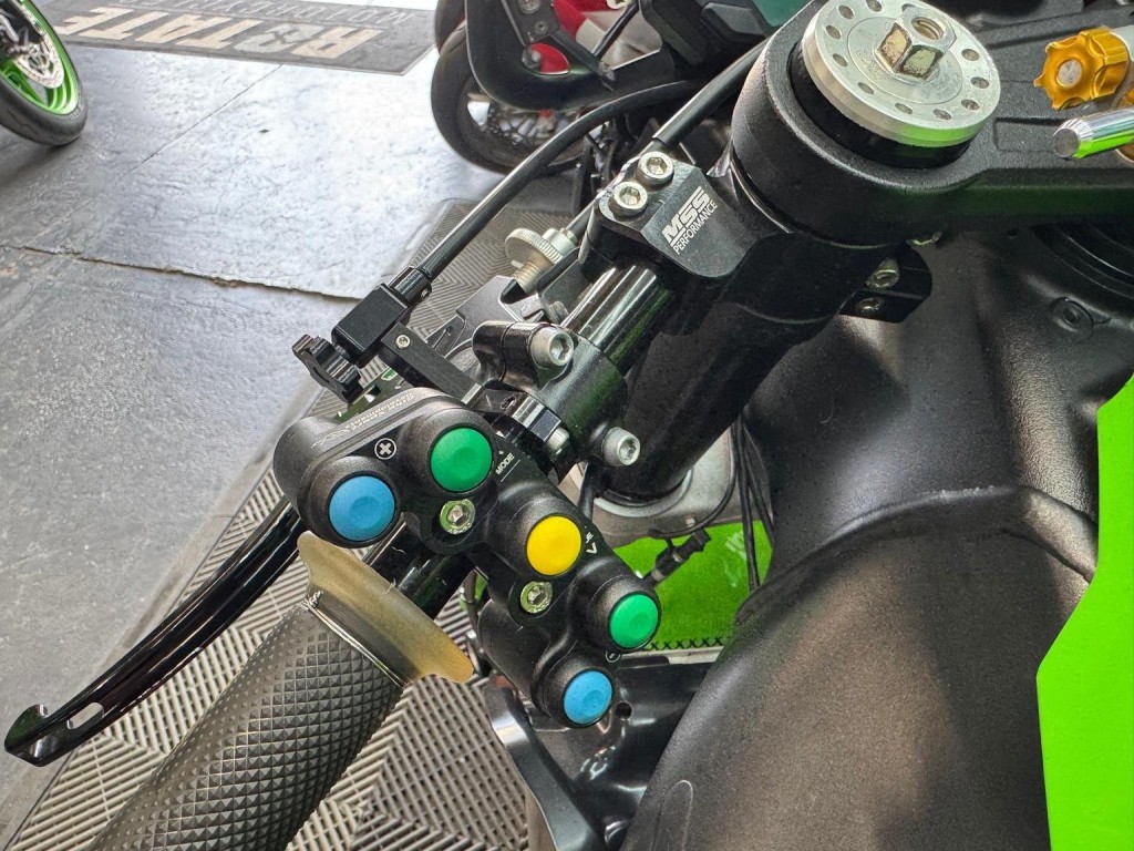 KAWASAKI NINJA ZX-10RR