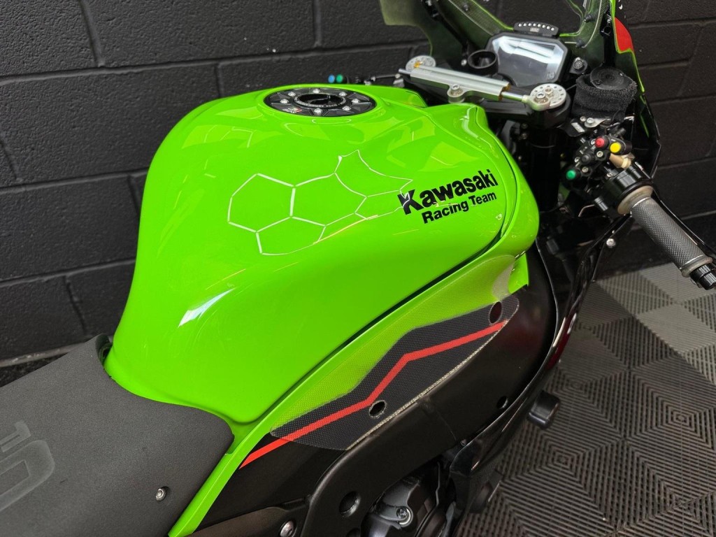 KAWASAKI NINJA ZX-10RR