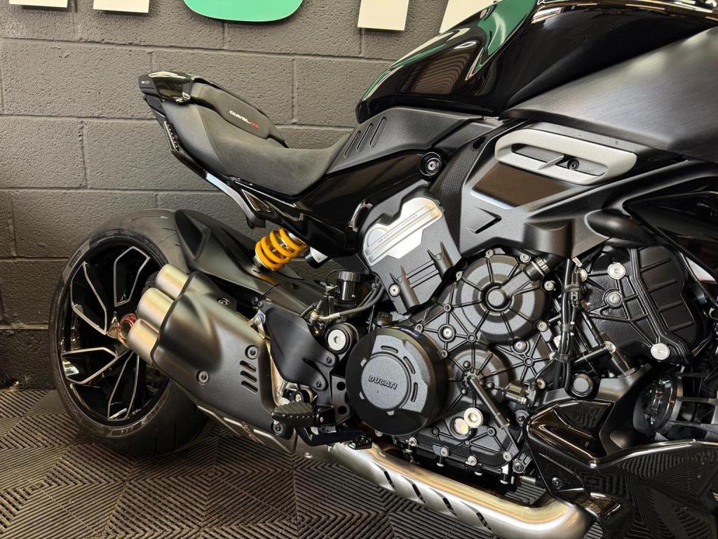 DUCATI DIAVEL
