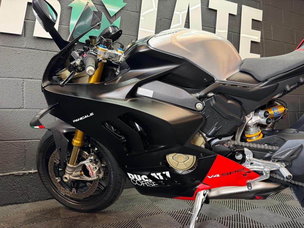 DUCATI Panigale V4
