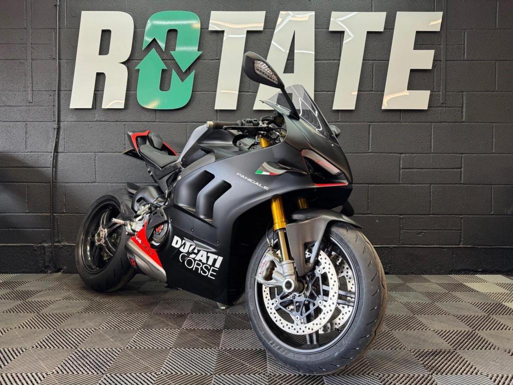 DUCATI Panigale V4