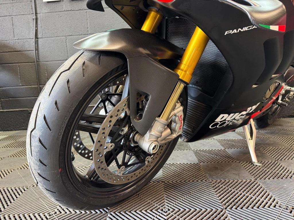 DUCATI Panigale V4