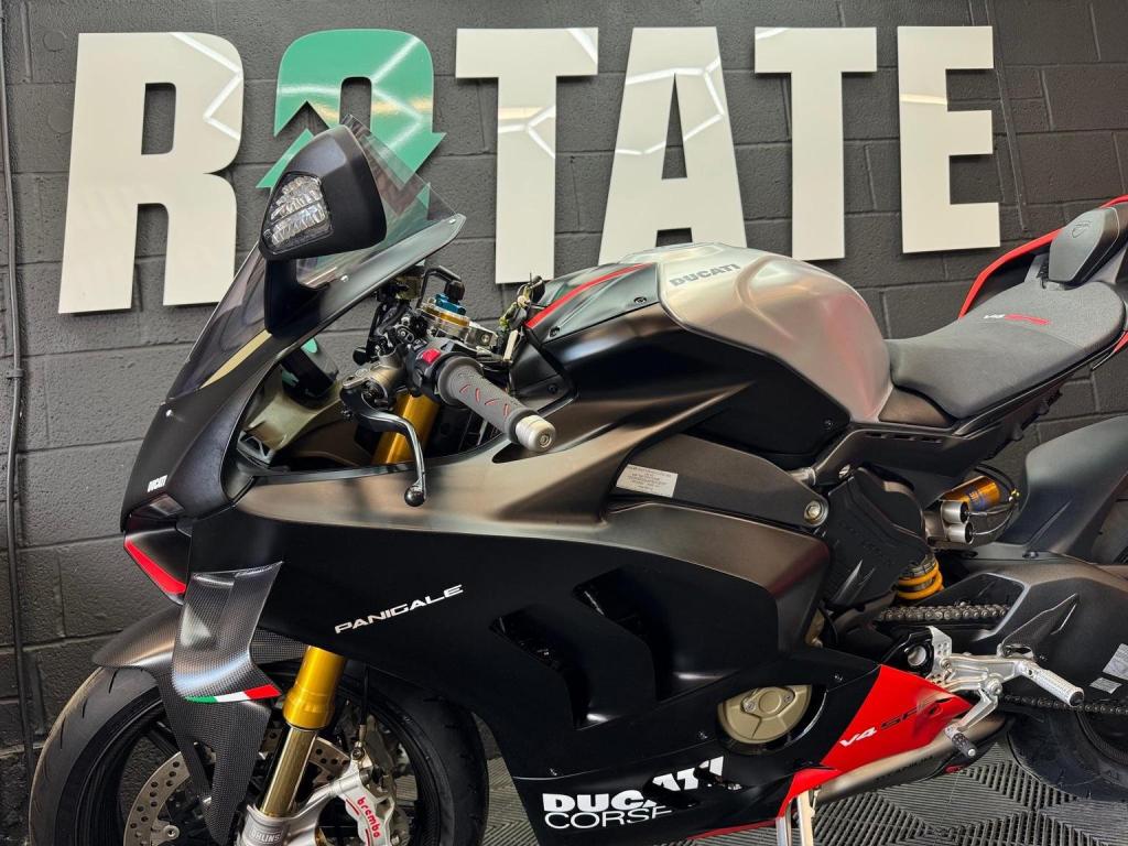 DUCATI Panigale V4