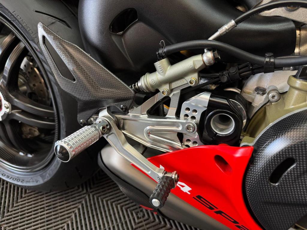 DUCATI Panigale V4