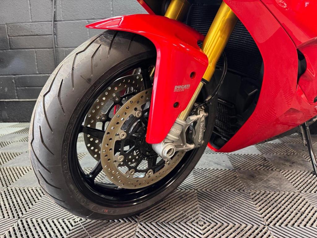 DUCATI Supersport S