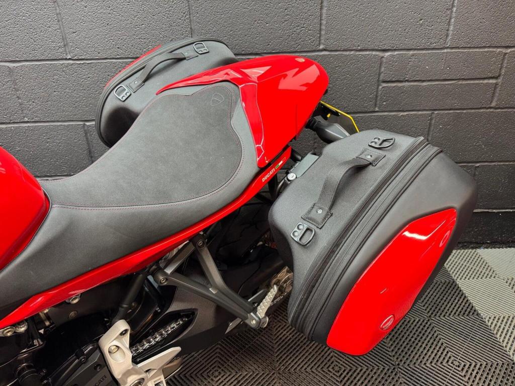 DUCATI Supersport S