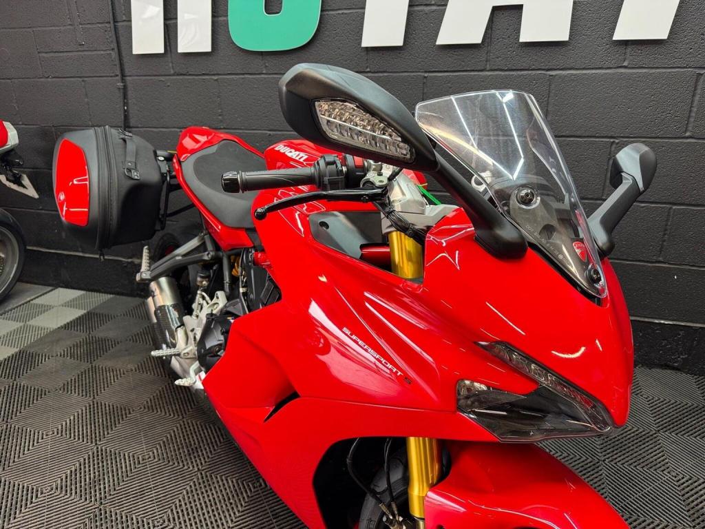 DUCATI Supersport S