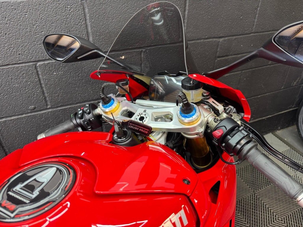 DUCATI PANIGALE V4S