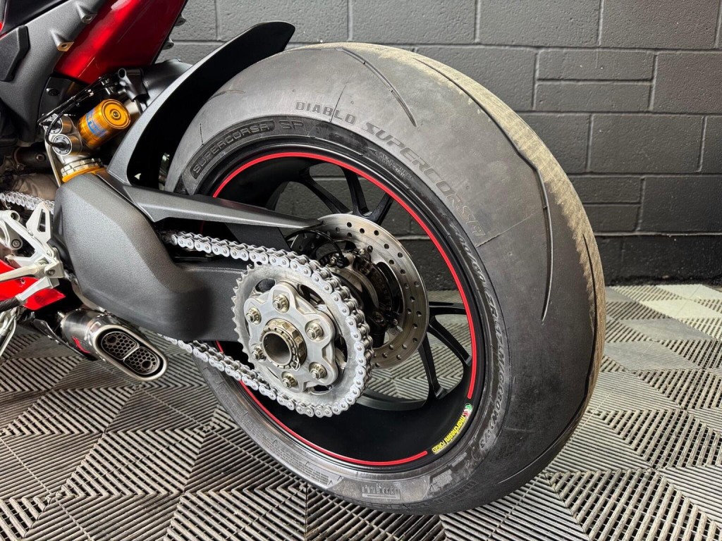 DUCATI PANIGALE V4S