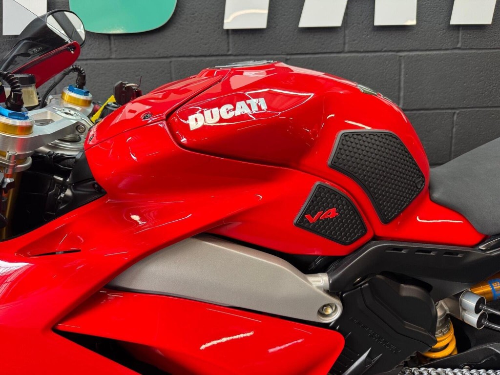 DUCATI PANIGALE V4S