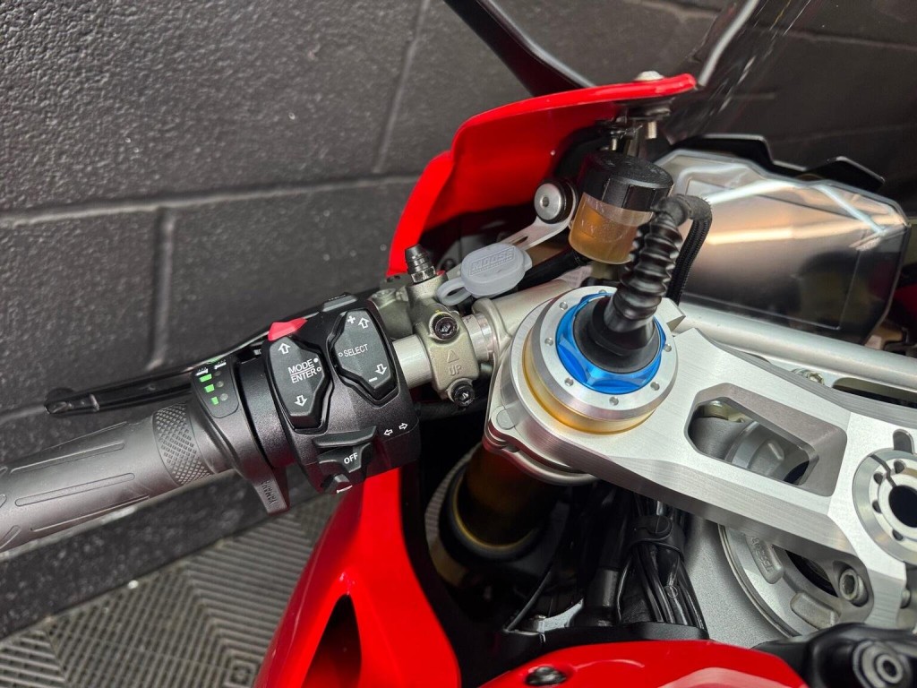 DUCATI PANIGALE V4S