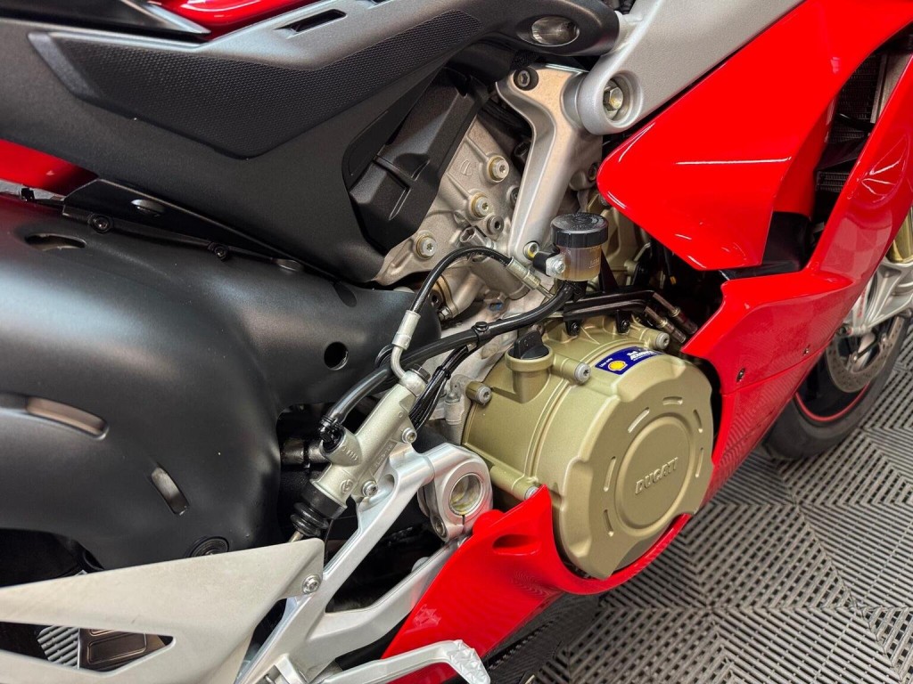 DUCATI PANIGALE V4S