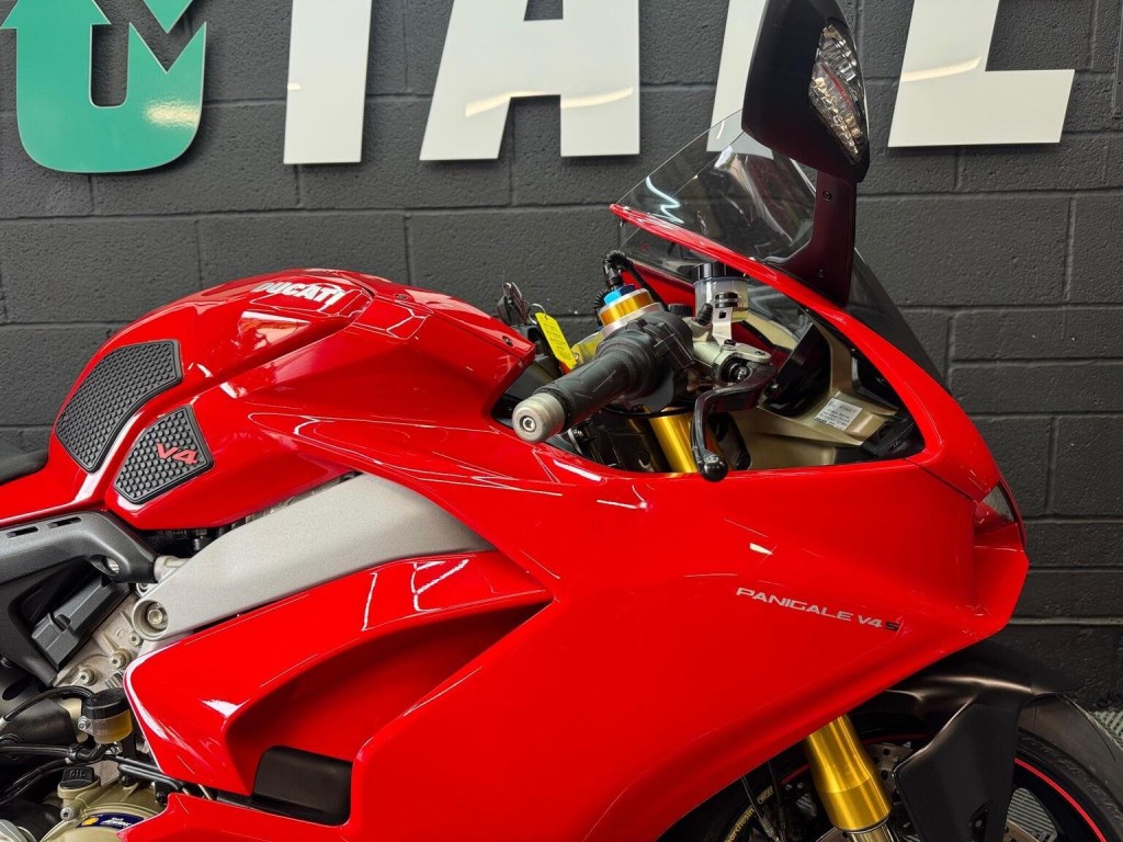DUCATI PANIGALE V4S