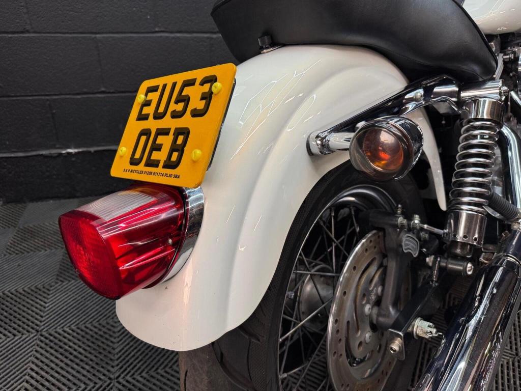 HARLEY-DAVIDSON Dyna