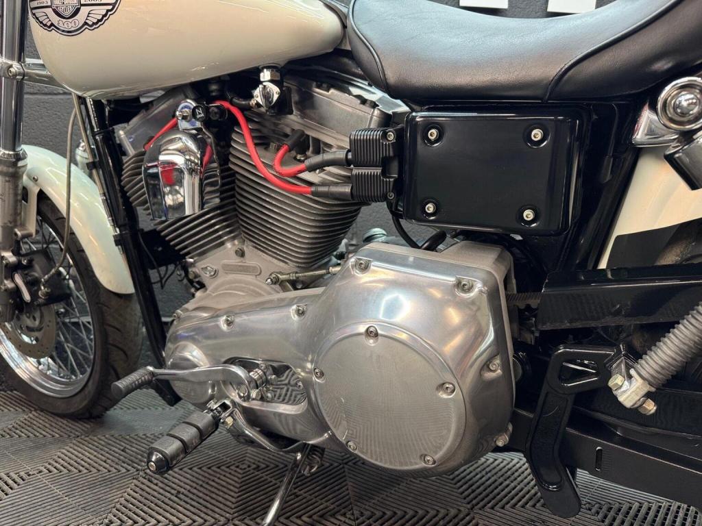 HARLEY-DAVIDSON Dyna