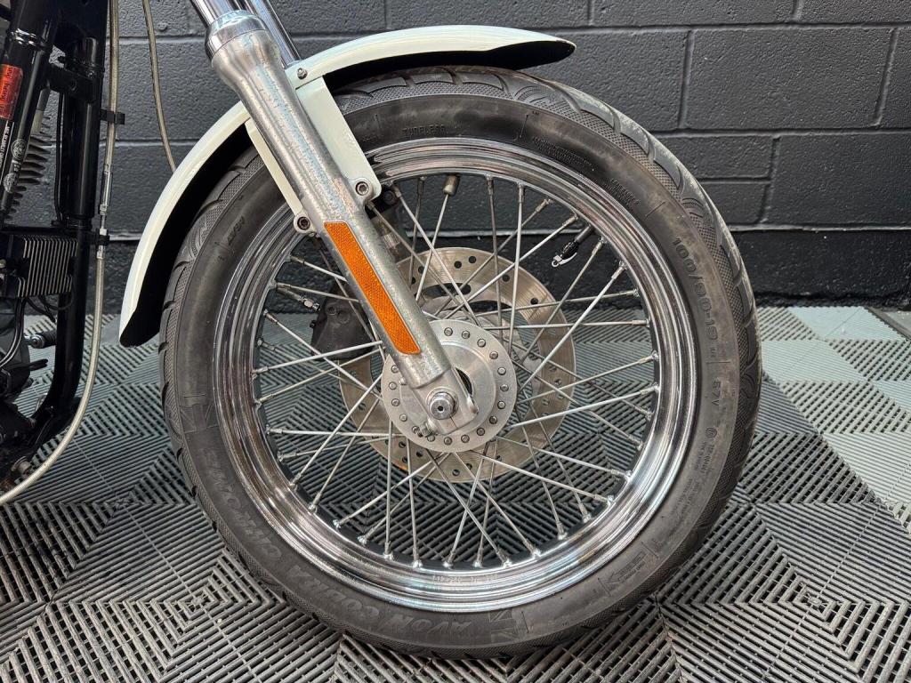 HARLEY-DAVIDSON Dyna