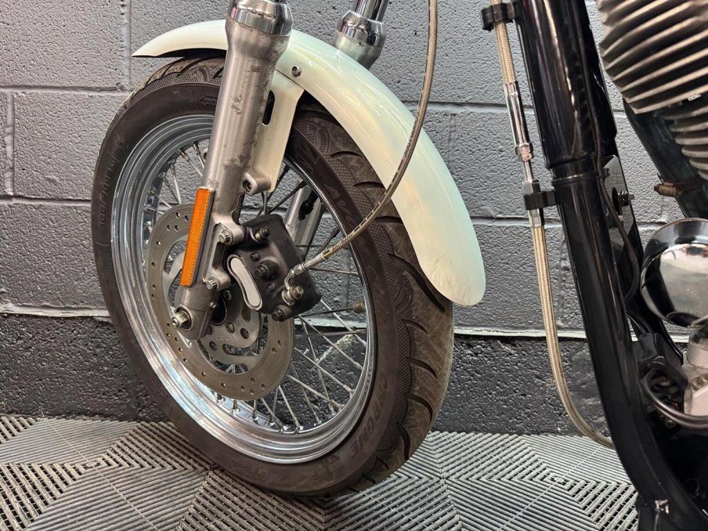 HARLEY-DAVIDSON Dyna