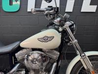 HARLEY-DAVIDSON Dyna