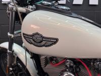 HARLEY-DAVIDSON Dyna