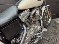 HARLEY-DAVIDSON Dyna