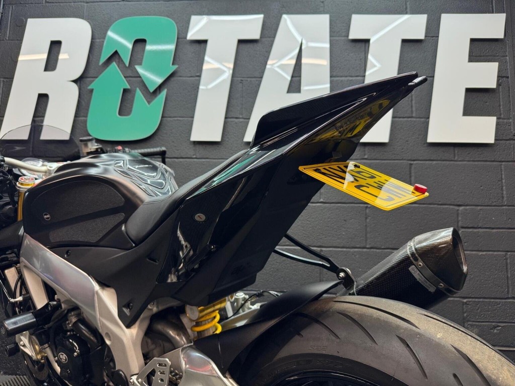 APRILIA Tuono 1000 V4