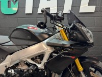 APRILIA Tuono 1000 V4