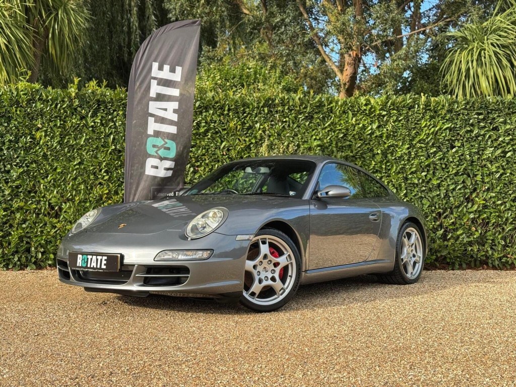 PORSCHE 911