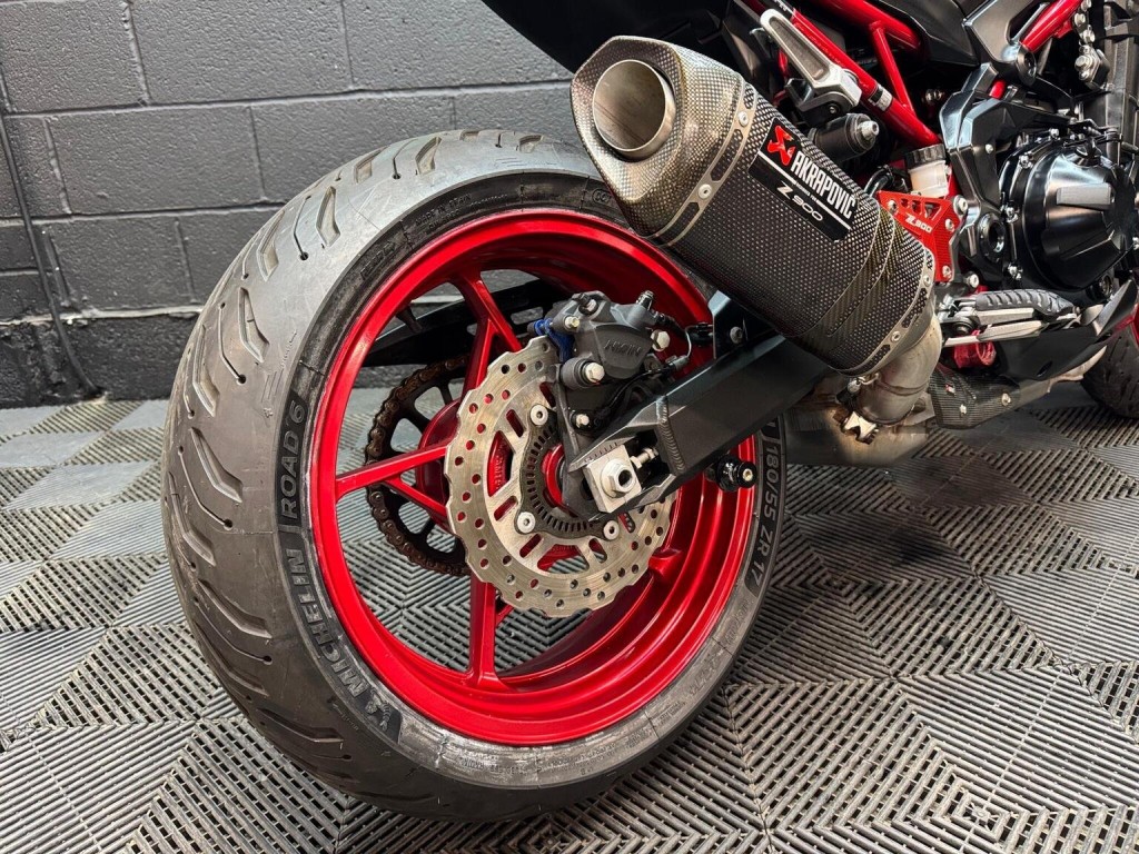 KAWASAKI Z900